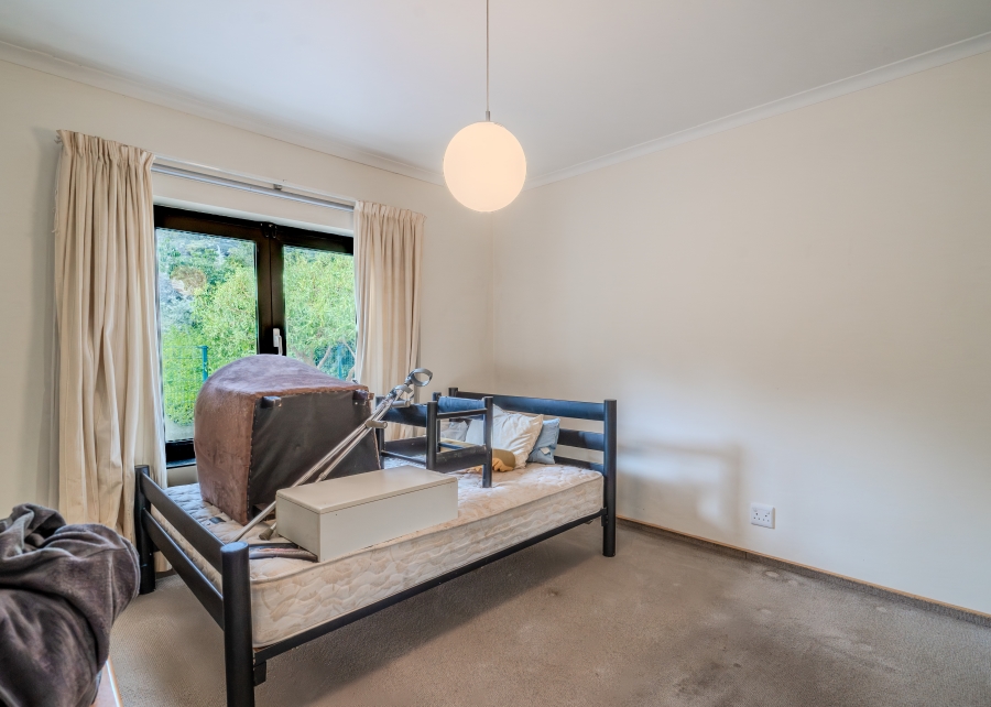 4 Bedroom Property for Sale in Dennendal Western Cape